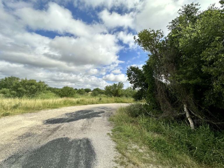 23 Acres Bob Heyen Realty