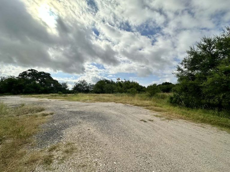 23 Acres Bob Heyen Realty