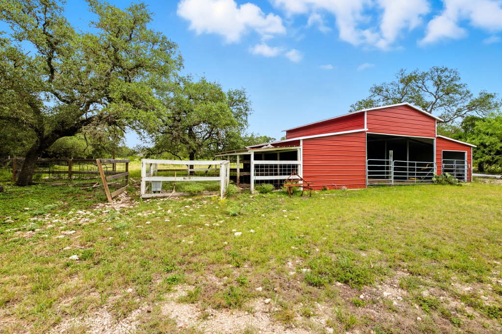 25.01 Acres (370 PR 3502), Hondo