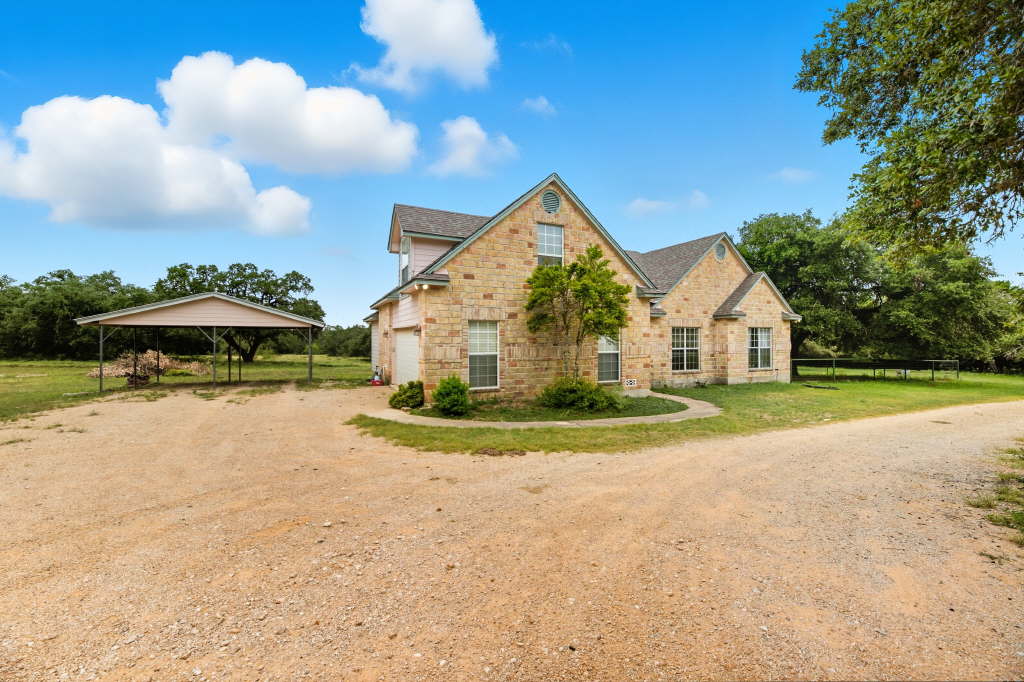 25.01 Acres (370 PR 3502, Hondo)